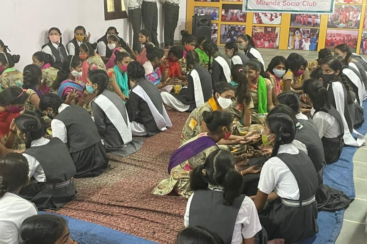 Sarthak Deepawli donation drive